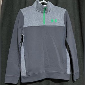 NWT. UNDER ARMOUR SWEATSHIRT